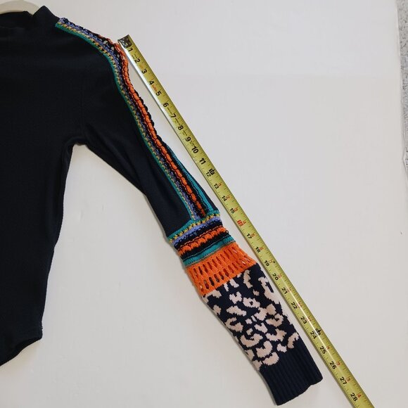 Free People Switch It Up Cuff Thermal Top Size Large Crochet Detail - Picture 15 of 15